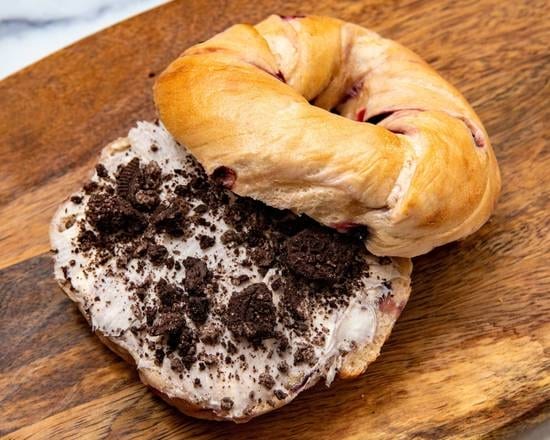 Oreo Cc on a Bagel.